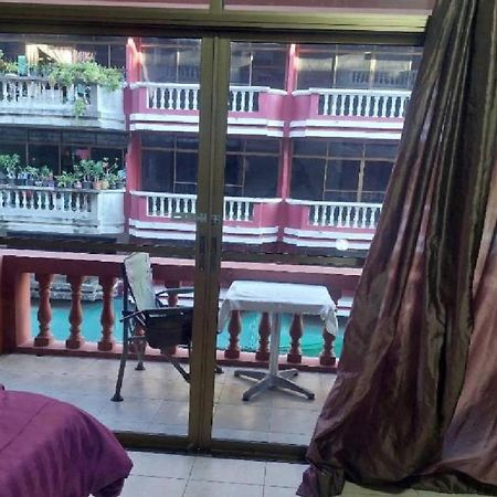 Pluemchai Guesthouse ジョムティエンビーチ エクステリア 写真