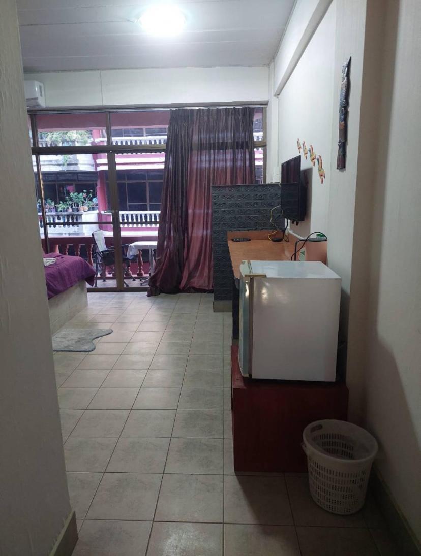 Pluemchai Guesthouse ジョムティエンビーチ エクステリア 写真